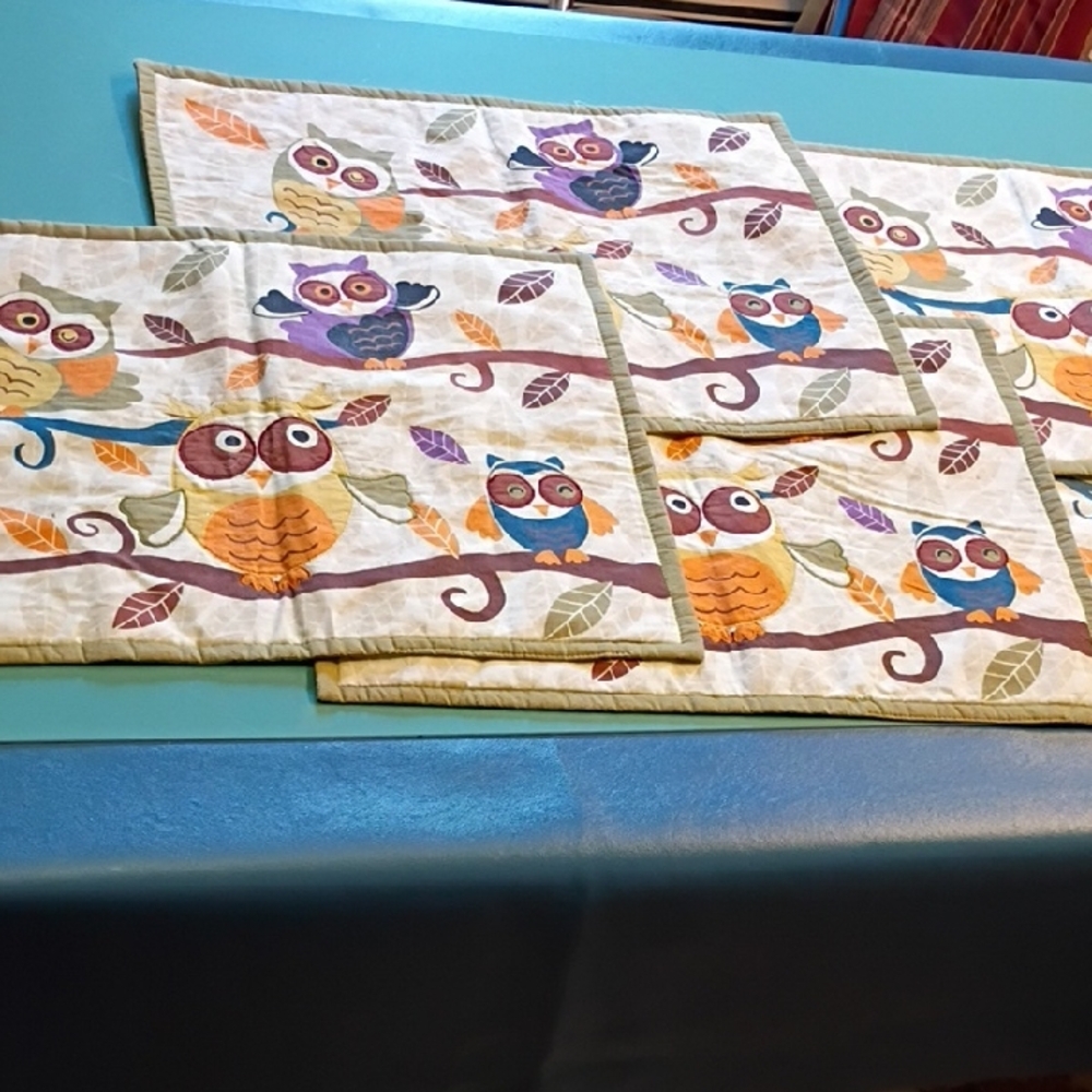 Owl Design Placemats Table Linens - Multicolor Cottage Core